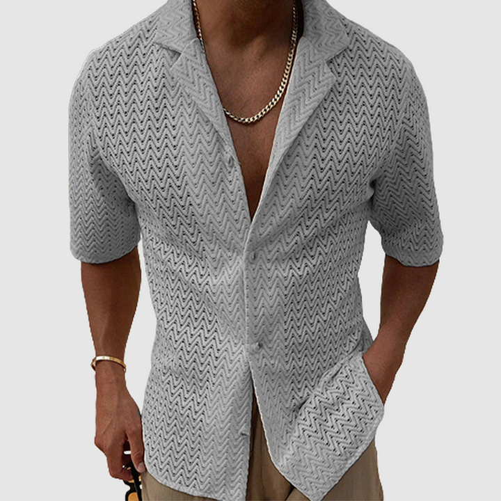 Stijlvol ademend herenoverhemd met korte mouwen, perfect voor een frisse zomerlook en vakantie.