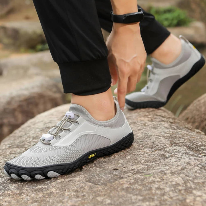 Sportieve zwemschoenen voor heren/dames; ademend, sneldrogend, essentieel voor watersport.