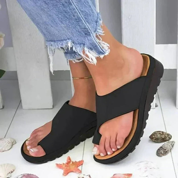 Dames orthopedische zomerslippers voor comfort en voetondersteuning bij gevoelige voeten, hallux valgus.
