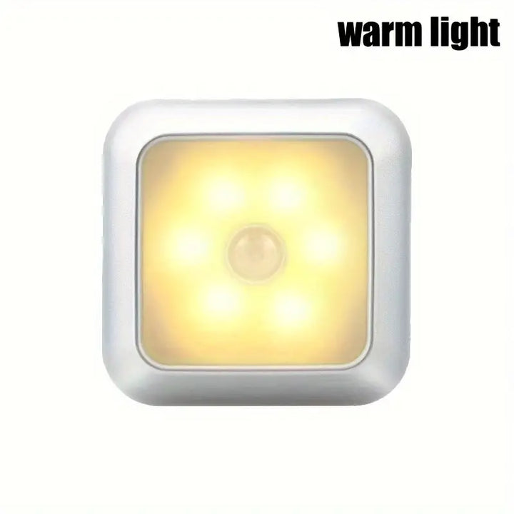 Eenvoudig te installeren draadloos LED lampje met bewegingssensor voor kast en keuken.