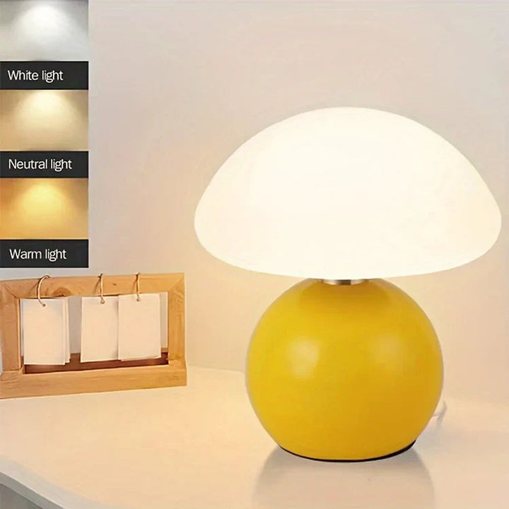 Sfeervolle design tafellamp van keramiek; mushroomlamp met zachte, dimbare LED verlichting.