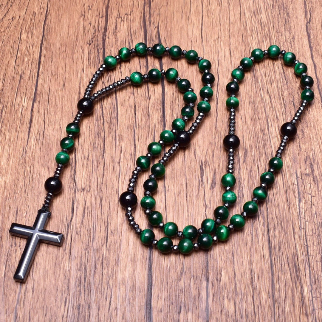 Krachtige edelsteen ketting voor mannen: tijgeroog, lapis lazuli en rozenkrans kruis. Bescherming & balans.