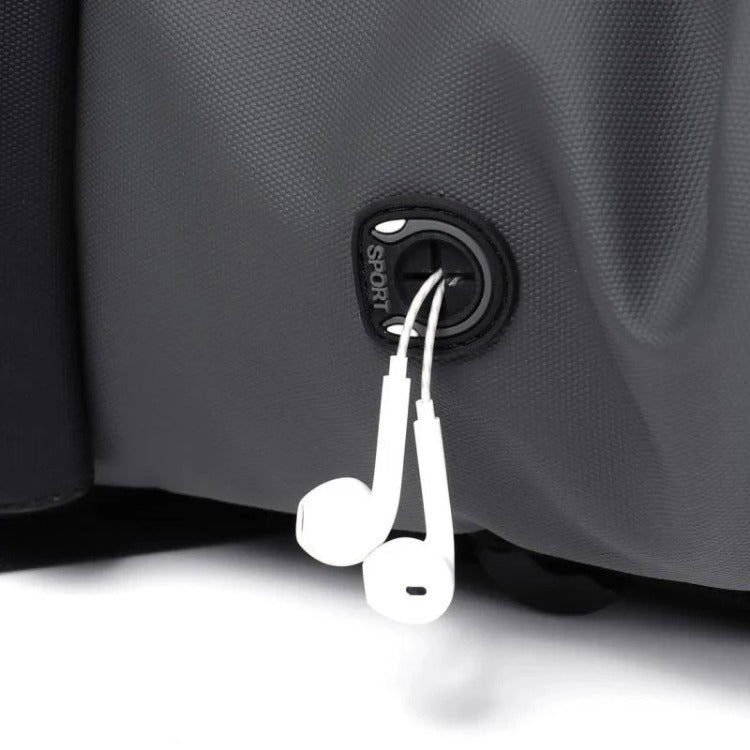 Ergonomische waterdichte rugzak met gewatteerde schouderbanden, comfortabel voor lange dagen.