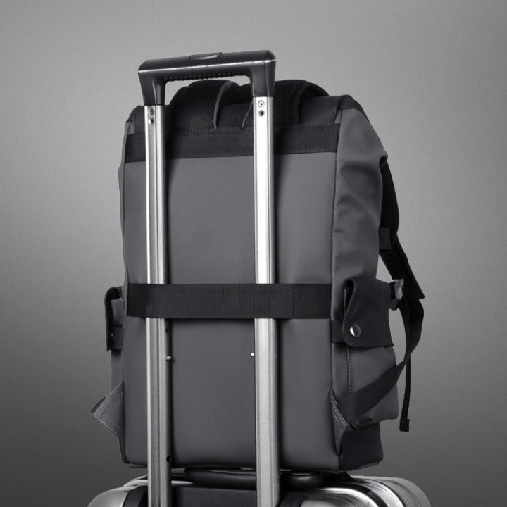 Unisex laptoprugzak met gewatteerd compartiment, perfect voor school, kantoor of studie.