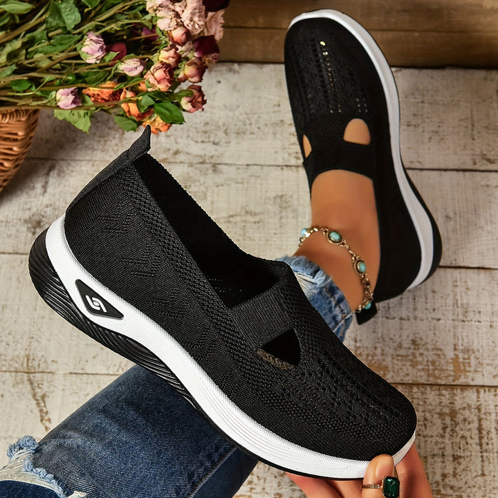 Actieve ademende dames sneakers, lichtgewicht slip-on model voor comfortabel wandelen en dagelijks gebruik.