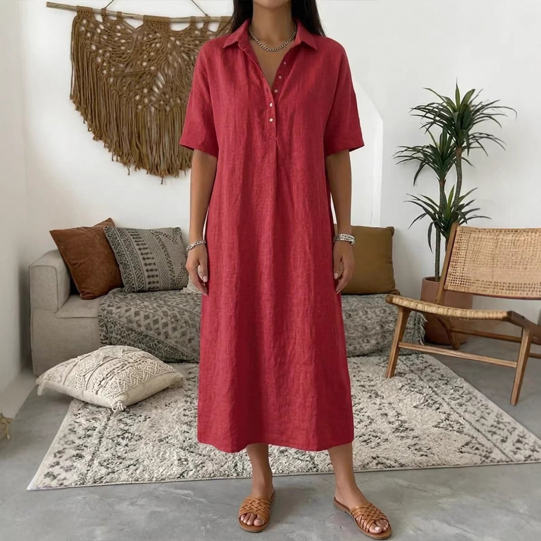 Comfortabele zomerjurk voor dames, lange maxi-lengte, polokraag en korte mouwen.