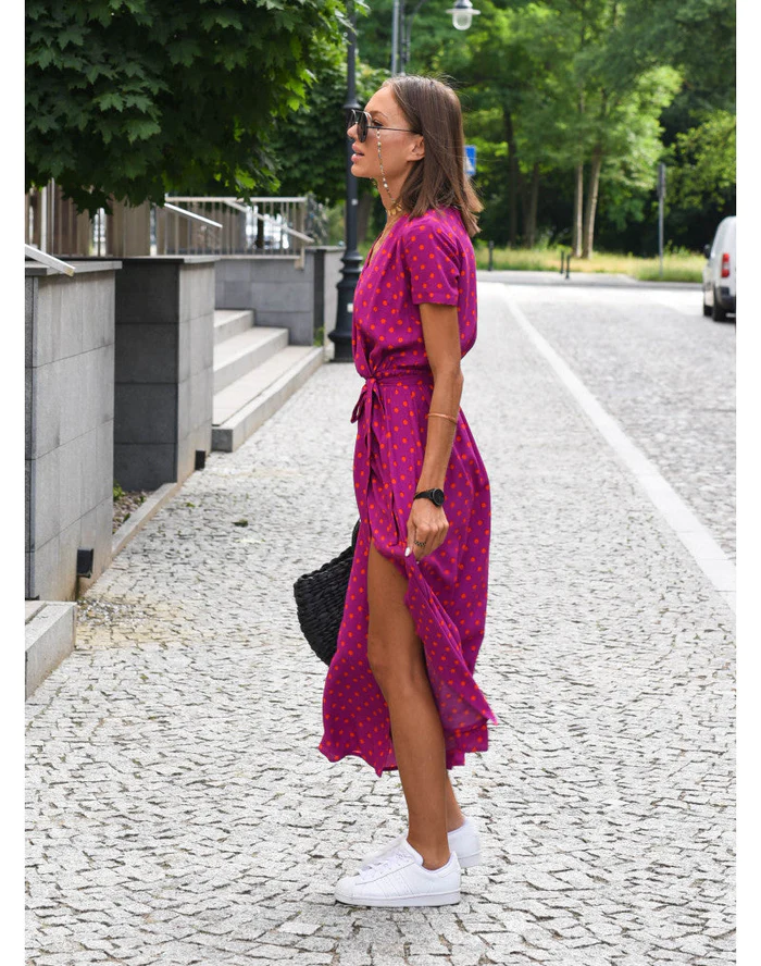 Lichtgewicht en ademende dames zomerjurk met print en V-hals, perfect voor comfort.