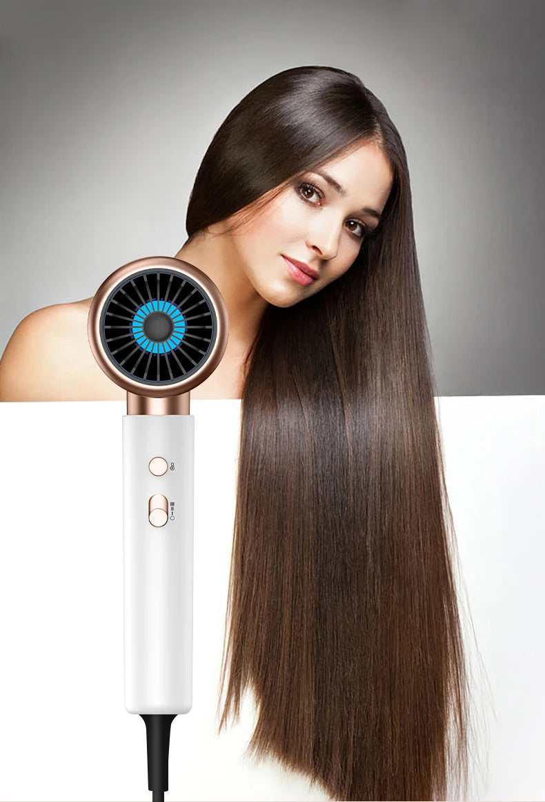 Krachtige 2400W haardroger voor salonkwaliteit drogen en stylen.