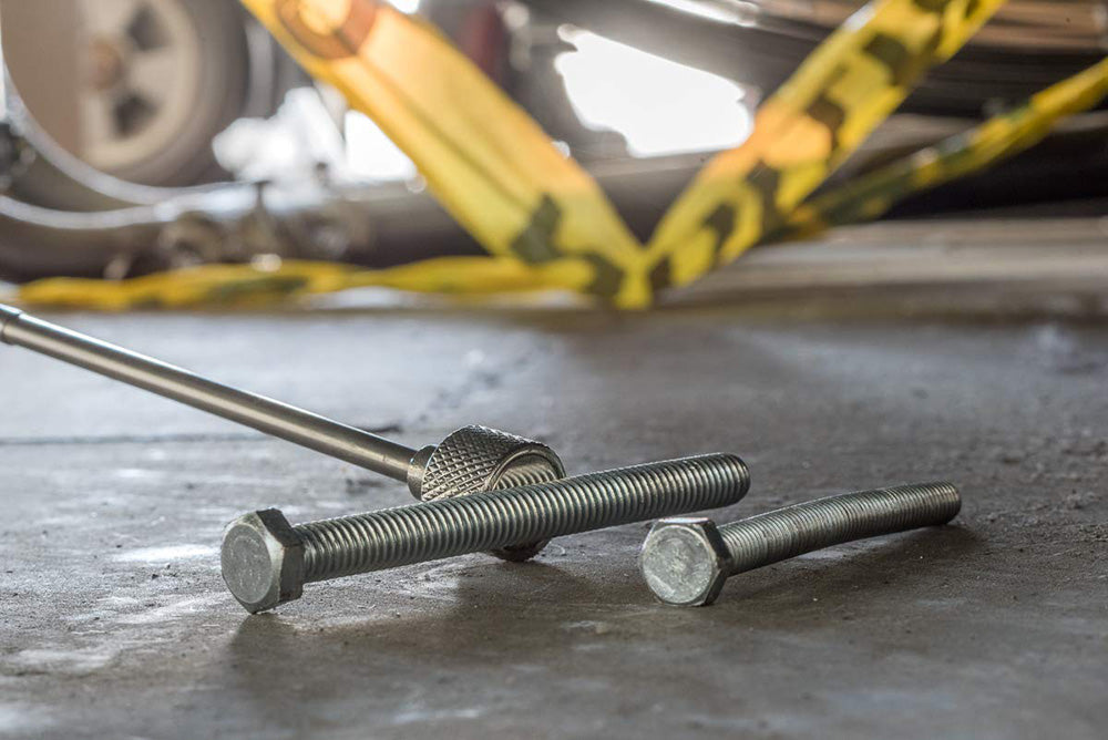Telescopische magneet oppakgereedschap voor het eenvoudig oppakken van metalen onderdelen in krappe ruimtes.