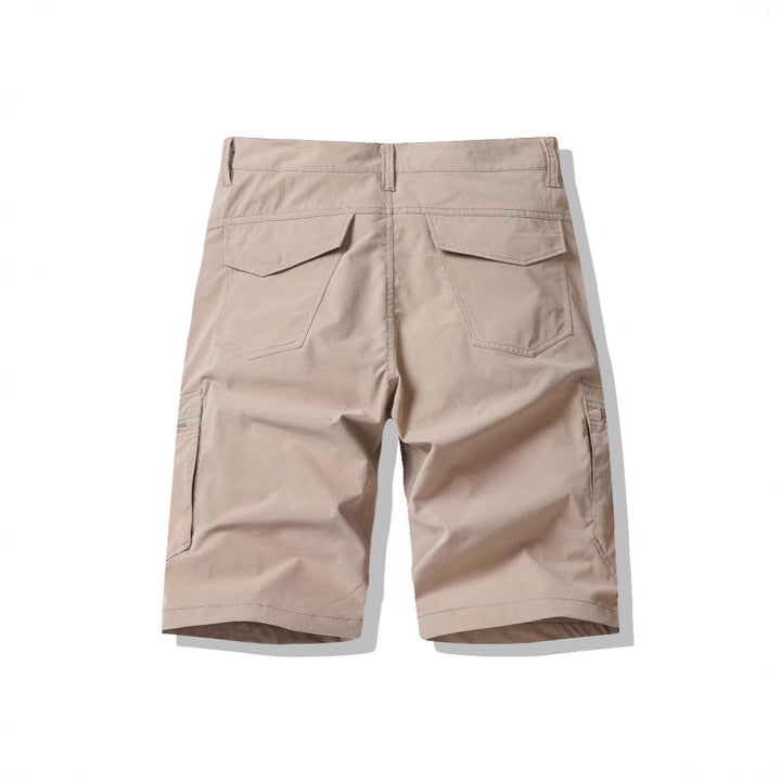 Veelzijdige heren cargo shorts met ritszakken, comfortabel voor vrije tijd en actieve zomerse dagen.