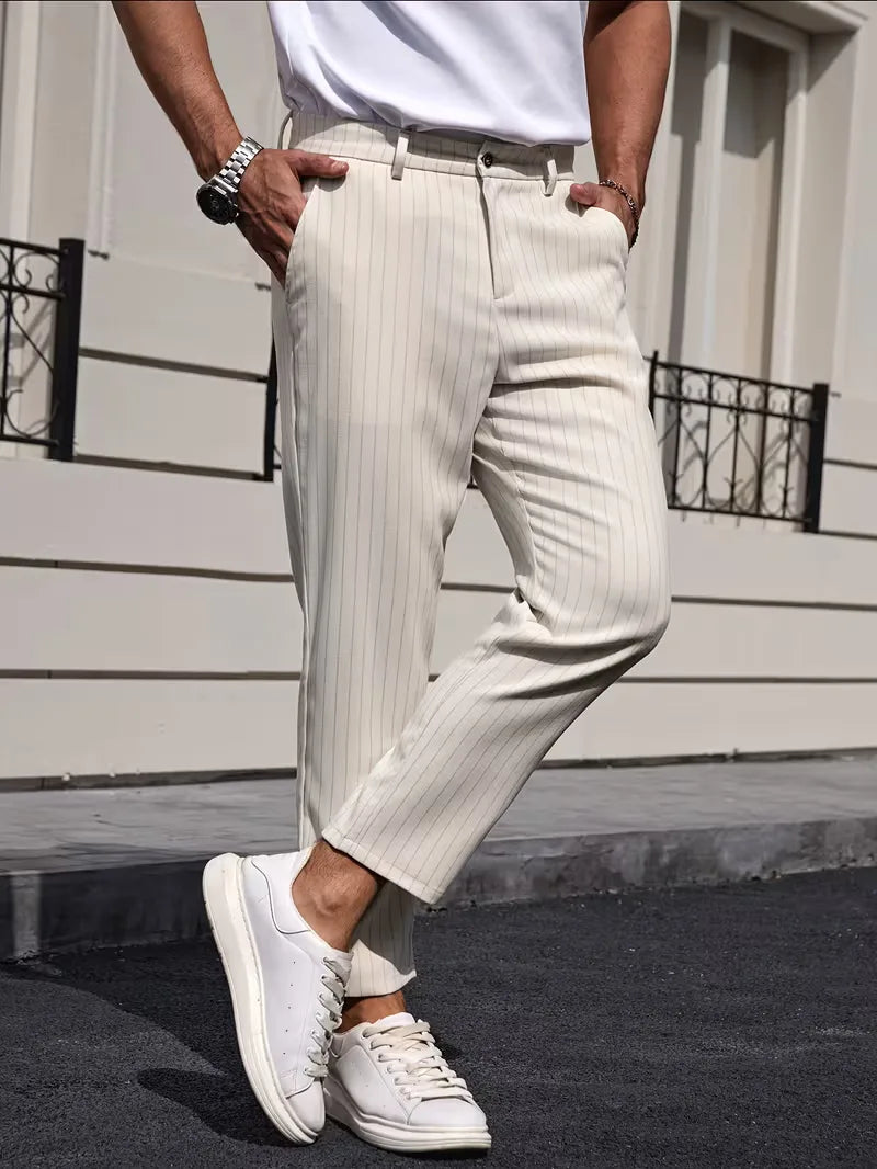 Heren slim fit pinstripe pantalon, stijlvol en veelzijdig voor casual of zakelijke look.