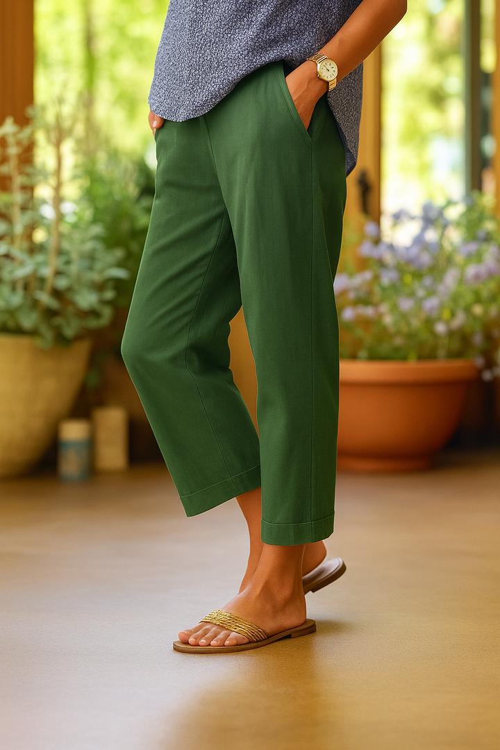 Stijlvolle dames cropped chino met hoge taille, perfect voor een casual maar chique look.