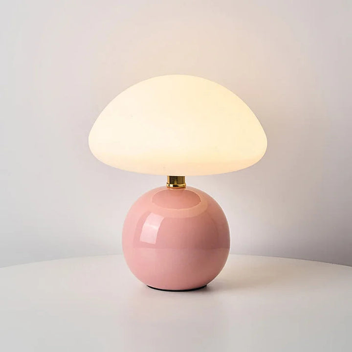 Woonaccessoire GlowMushroom: keramische tafellamp met zachte, instelbare sfeerlichten.