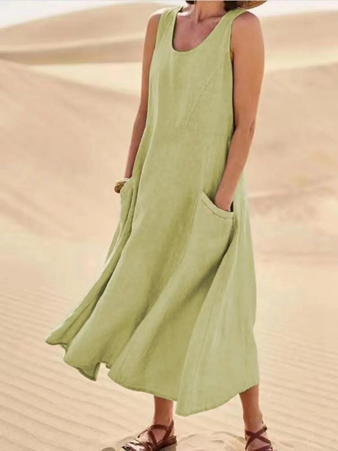 Dames mouwloze zomerjurk met zakken, ideaal voor een casual zomerlook.
