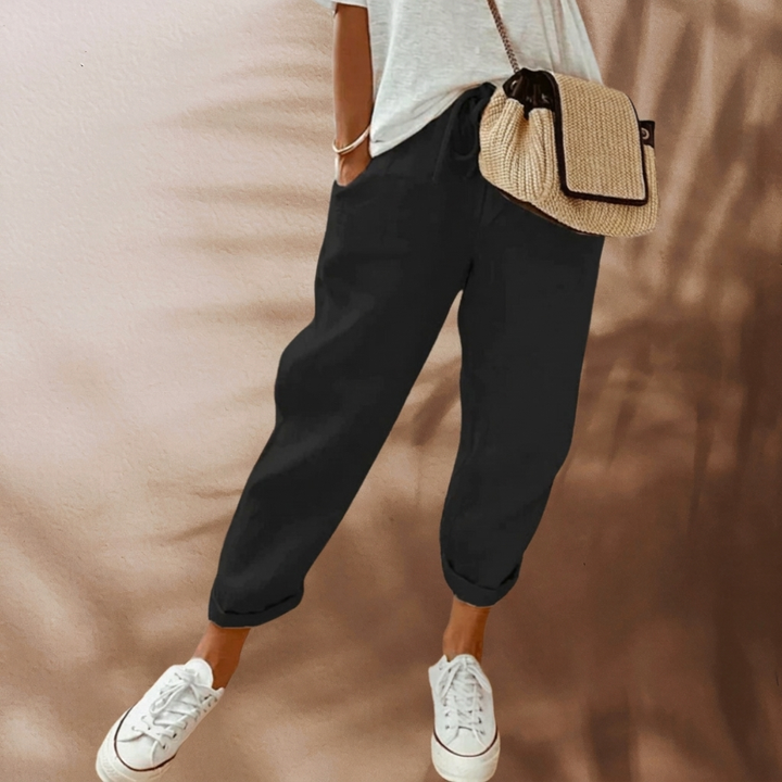 Ademende linnenlook damesbroek, ideaal voor een casual of elegante zomeroutfit in het voorjaar.
