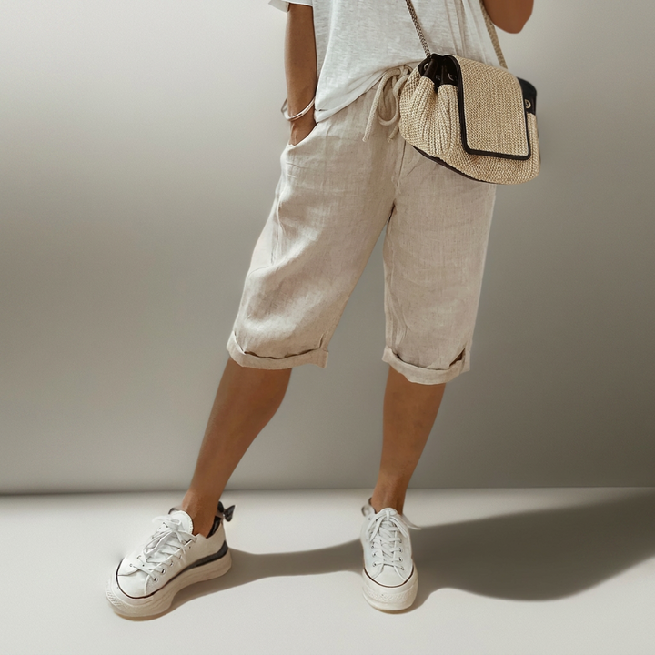 Comfortabele groene dames shorts met praktisch trekkoord en relaxte losse pasvorm. Perfect voor vrije tijd.