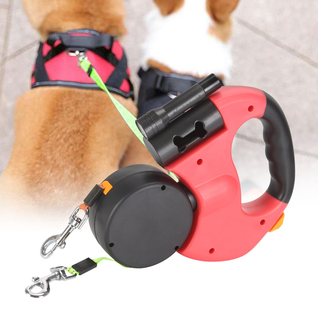 Veilige oprolriem met zaklamp voor avondwandelingen; geschikt voor twee honden, reflecterend design.