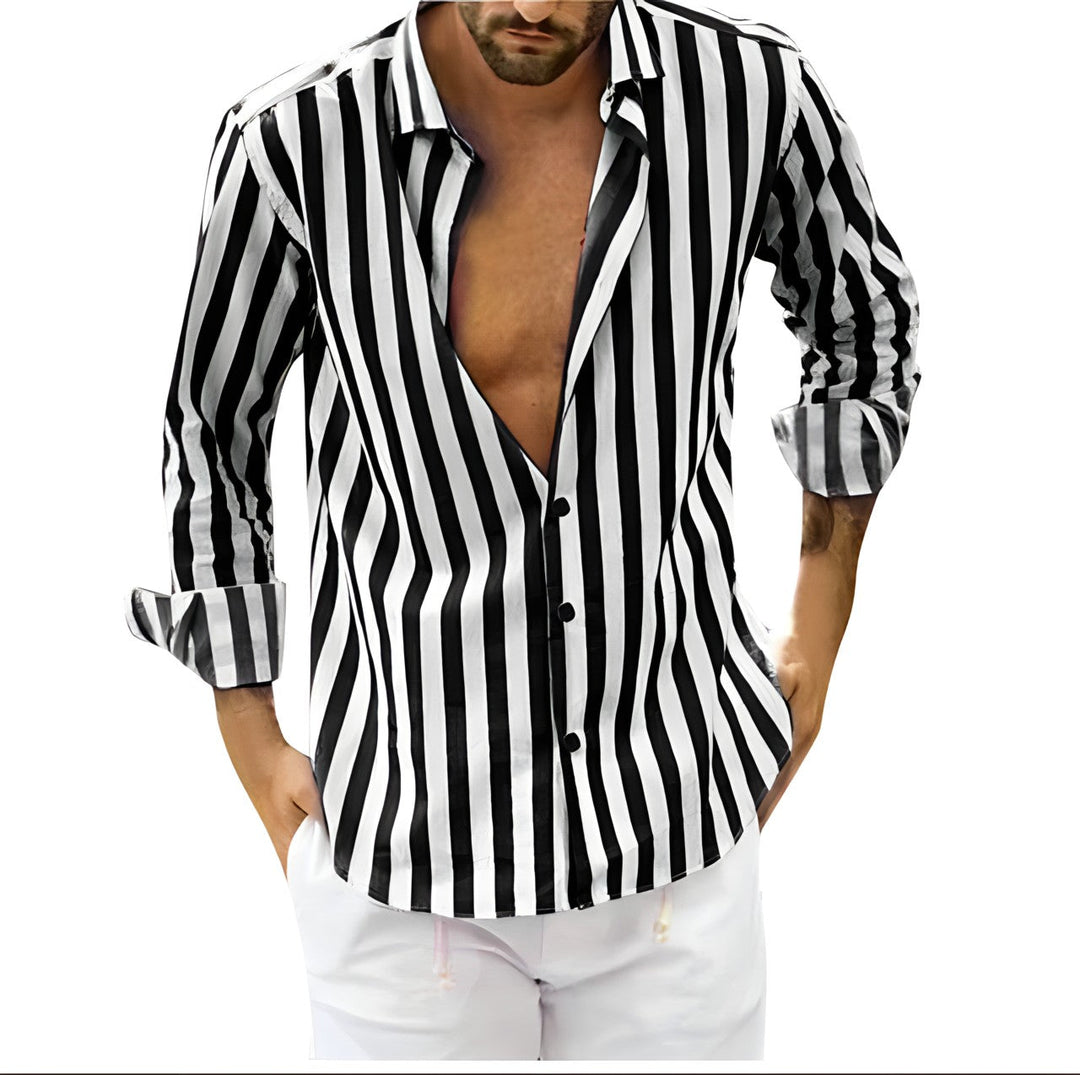 Stijlvol gestreept herenoverhemd met lange mouwen, comfortabele zomerkleding voor een casual look.