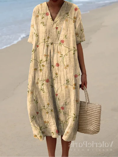 Zomerse damesjurk met bloemprint, comfortabel voor dagelijks gebruik of vakantie.
