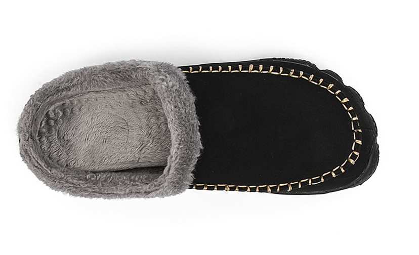 Comfortabele heren pantoffels van hoogwaardig materiaal voor warme voeten in huis.