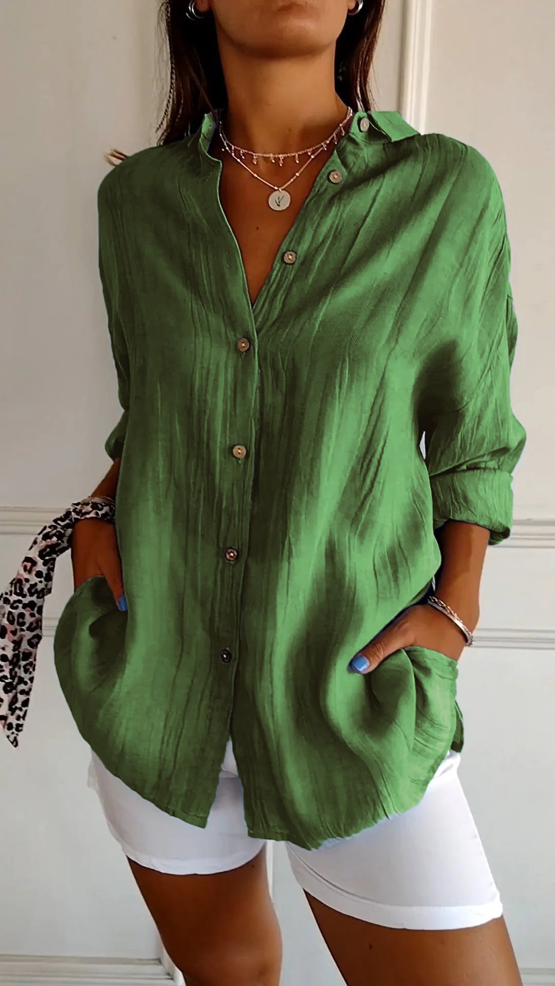 Lente/zomer dames overhemd met verfijnde plooien, voor een frisse en elegante look.