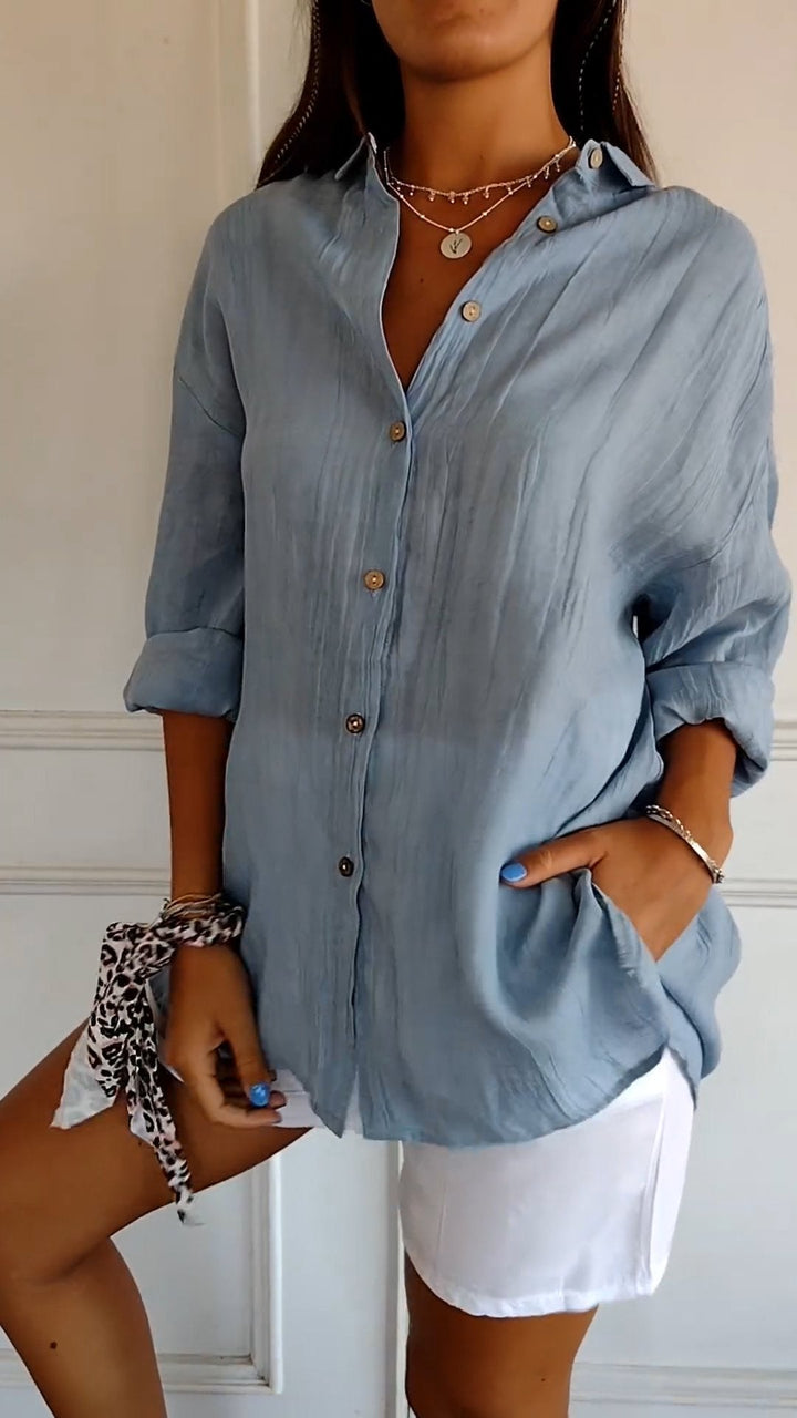 Geplooid dames overhemd, perfect voor een elegante en comfortabele look.