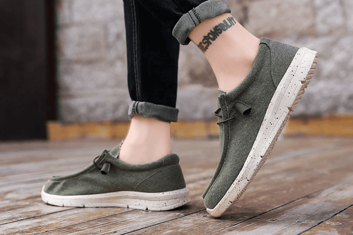 Stijlvolle en comfortabele dames sneakers, perfect voor een casual en actieve levensstijl.