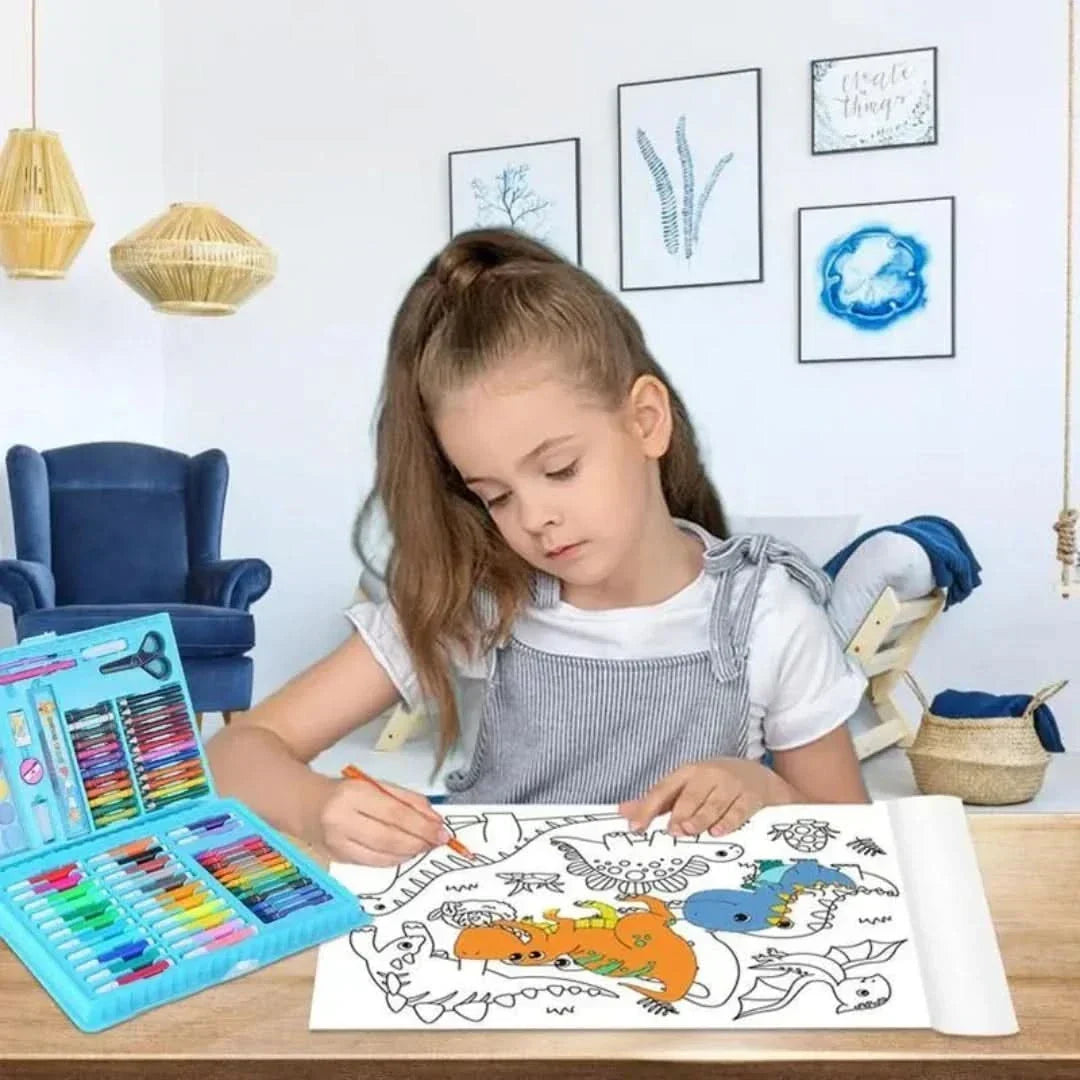 Beeld van een kind dat creatief tekent op de ezel van de 6-in-1 creativiteitsset.