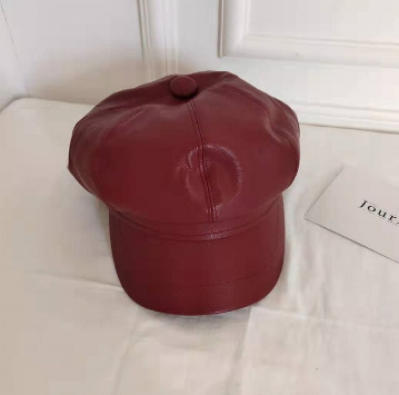 Elegante leren baret voor vrouwen, comfortabel en modieus hoofdeksel voor winter.