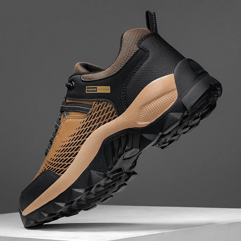 Zwarte comfortabele leren herensneakers, ideaal voor casual en zakelijk gebruik, stijlvol en duurzaam.