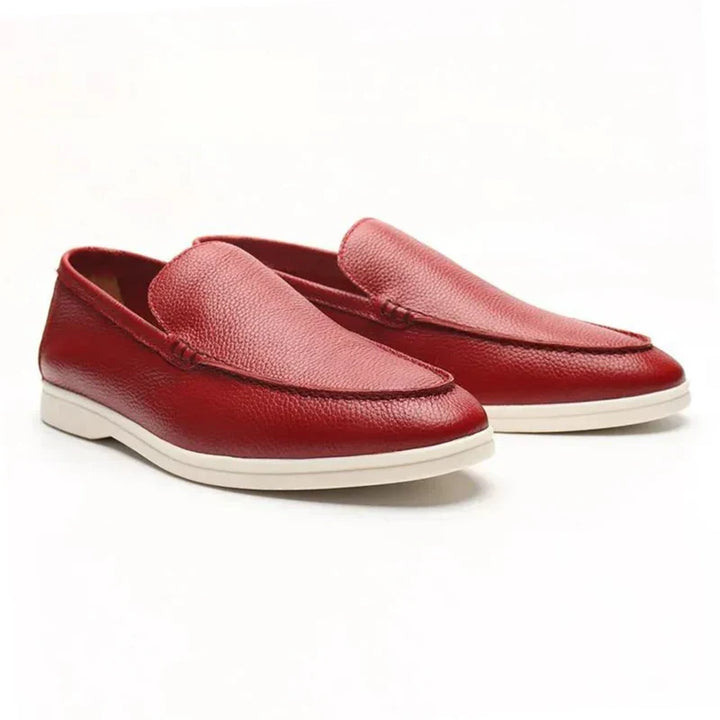 Bovenaanzicht van de klassieke heren loafers, instappers met een comfortabele pasvorm, ideaal als nette of casual schoen.