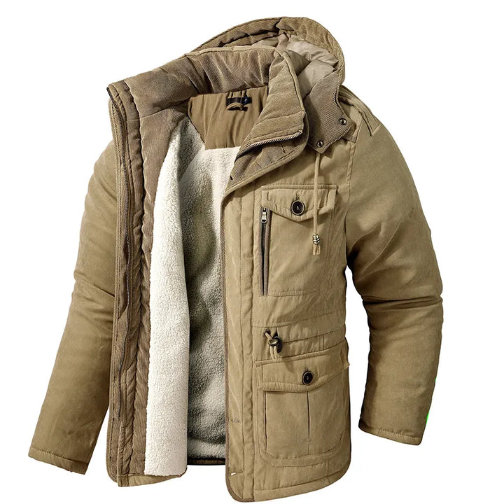 Robuuste heren winterparka, winddicht en waterafstotend. Biedt optimale warmte voor casual en outdoor gebruik.