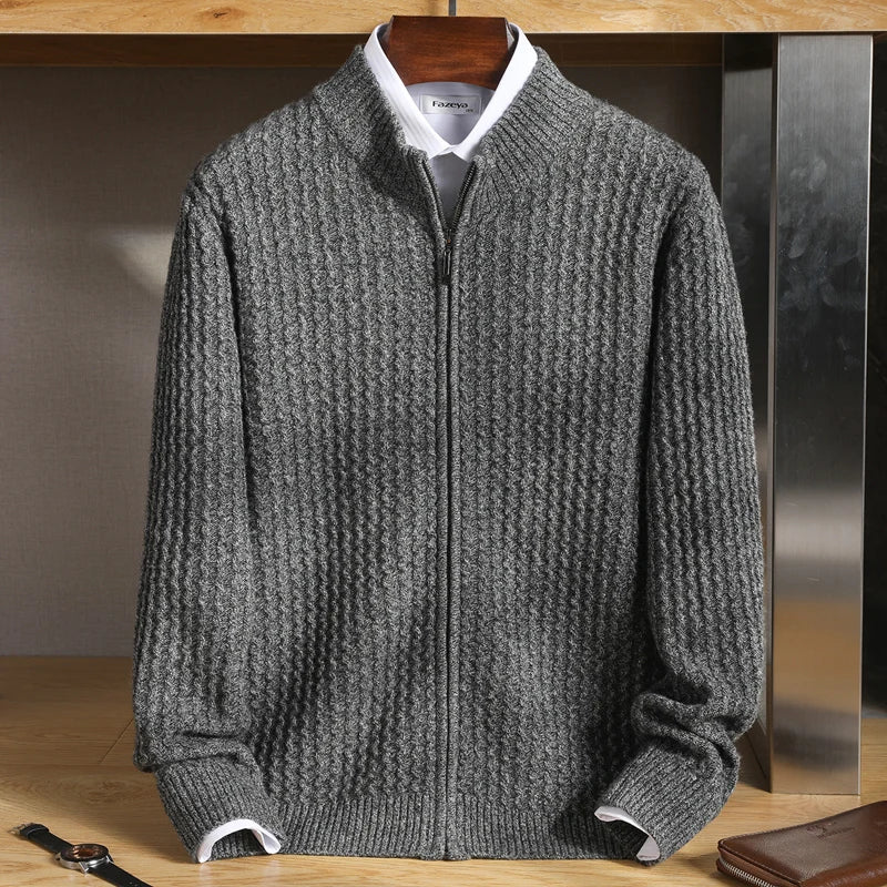 Donkergrijs merinowollen heren ritsvest, warm, ademend en comfortabel voor dagelijks gebruik.