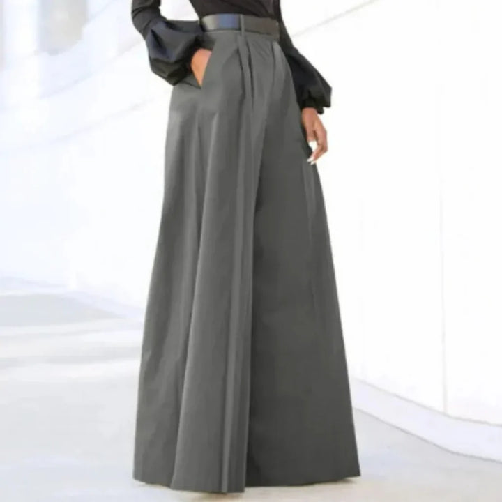 Stijlvolle damesbroek met wijde pijpen en hoge taille. Een veelzijdige en elegante toevoeging aan je kleding.