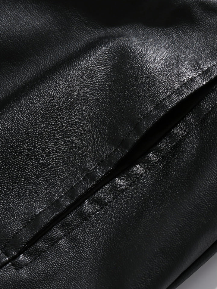 Modieus zwart heren ritsjack, tijdloze bovenkleding met comfortabele pasvorm voor herenmode. Casual chic.
