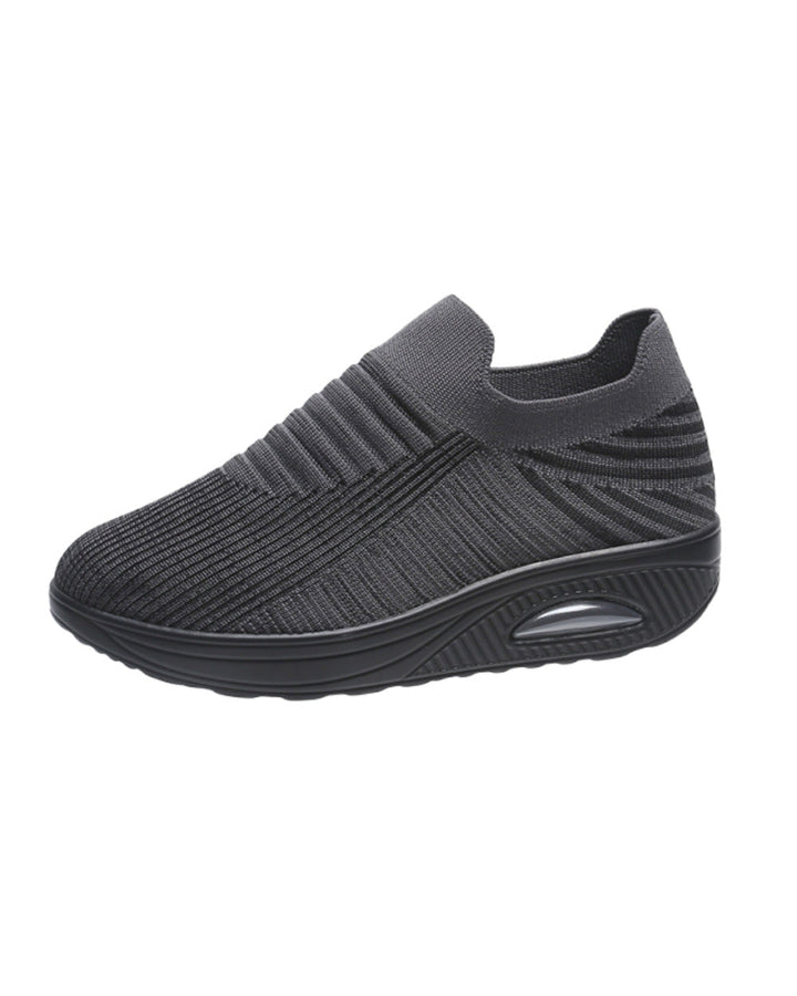 Trendy dames orthopedische sneakers: TrienkesSneaks combineren stijl, comfort en voetondersteuning perfect.