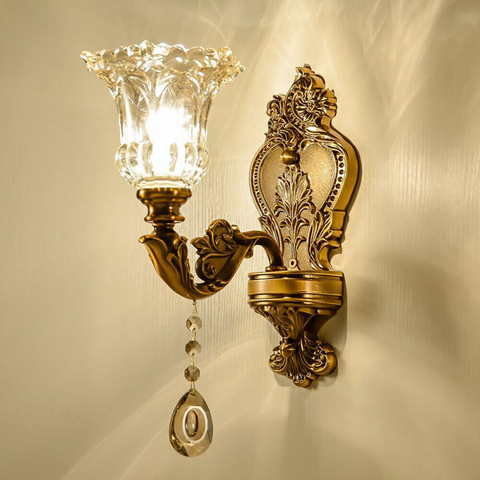 Design gouden wandlamp, vintage look, verstelbaar en ideaal als slaapkamer- of woonkamerlamp.