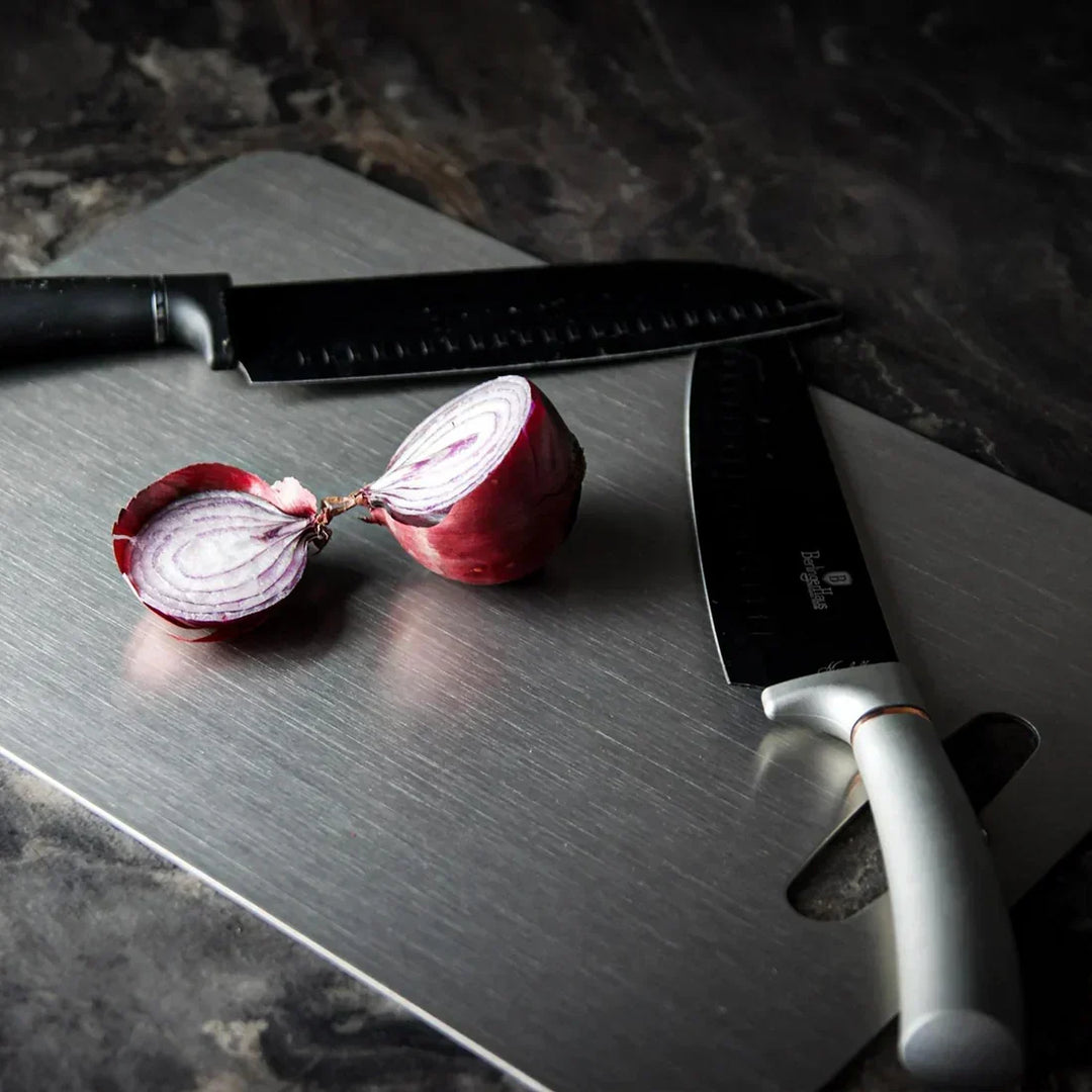 Hoogwaardige titanium snijplank, dik model voor snijden in de keuken, duurzaam en hygienisch.