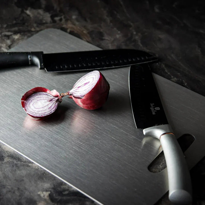 Hoogwaardige titanium snijplank, dik model voor snijden in de keuken, duurzaam en hygienisch.