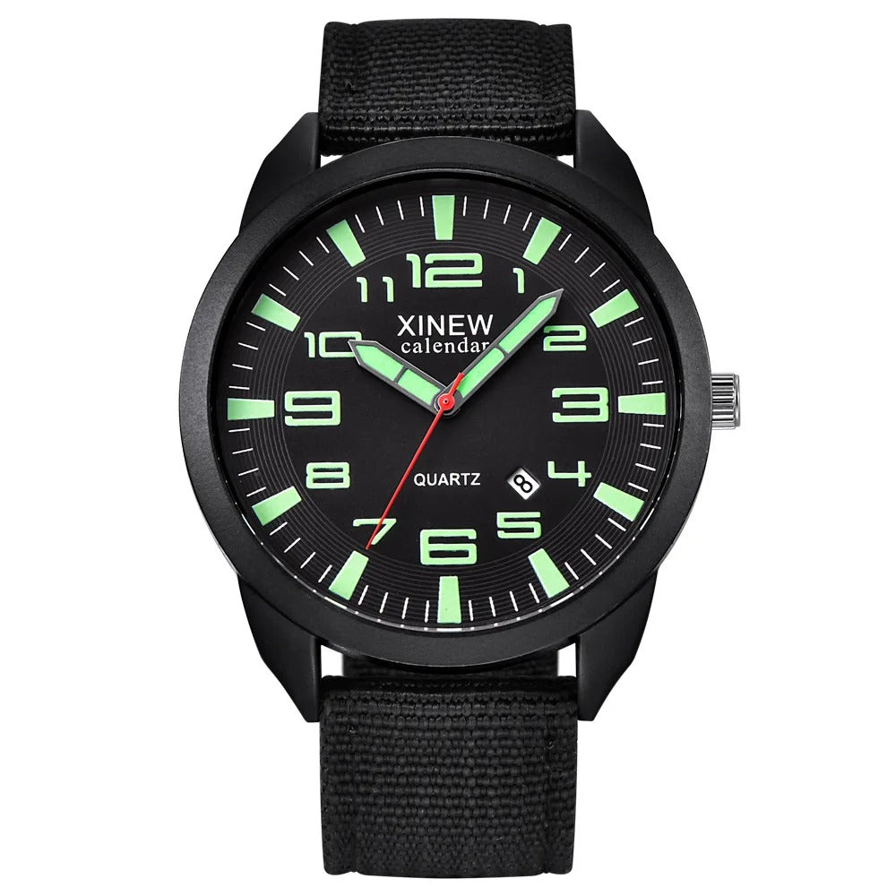 Unisex quartzhorloge Lumo met verlichte wijzerplaat, kalender en duurzame kast.