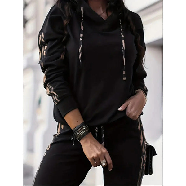 Complete dames sportkleding set, ideaal voor fitness, yoga of relaxen thuis.
